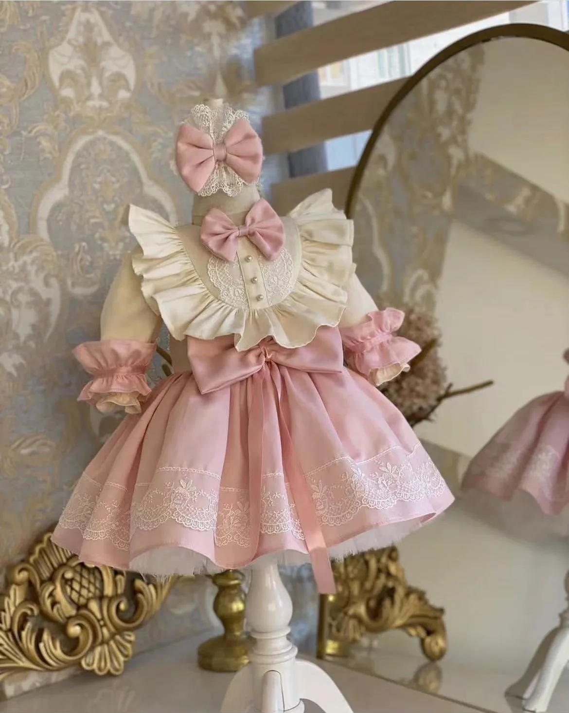 Elegance in Pink:The Royal Princess Dress,6M to 10T.