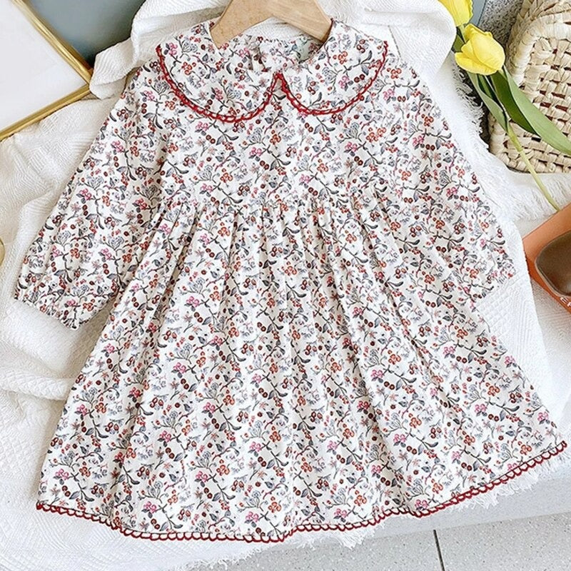 Baby girl shops collar dress